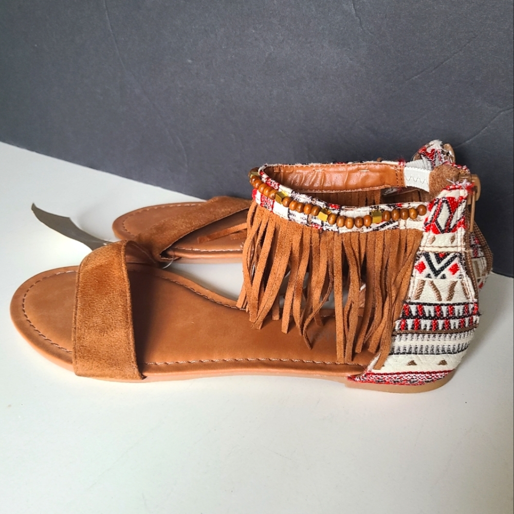 Wilson’s Leather Olivia Miller Fringe Sandals